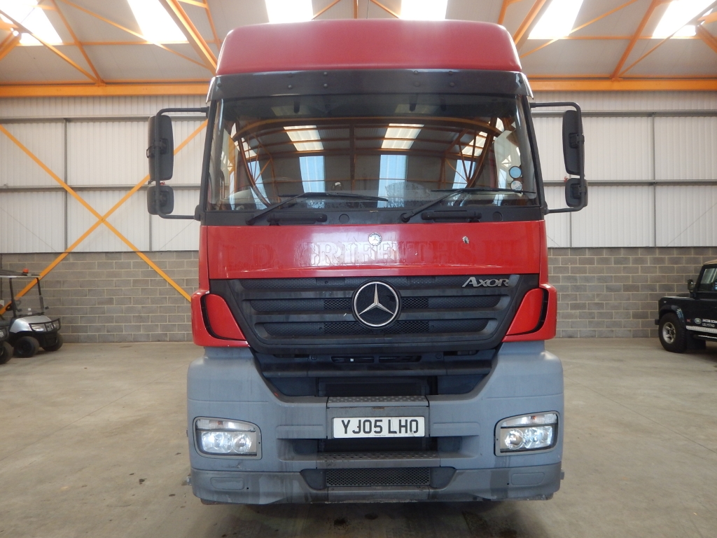 DAF XF105 460 SUPERSPACE EURO 5, 6 X 2 TRACTOR UNIT DAF XF105 460 SUPERSPACE EURO 5, 6 X 2 TRACTOR UNIT